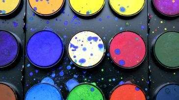 school-supplies-1581760