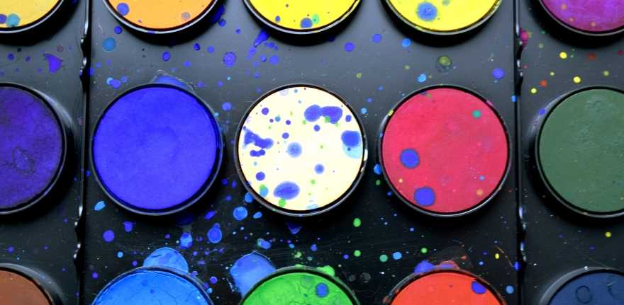 school-supplies-1581760